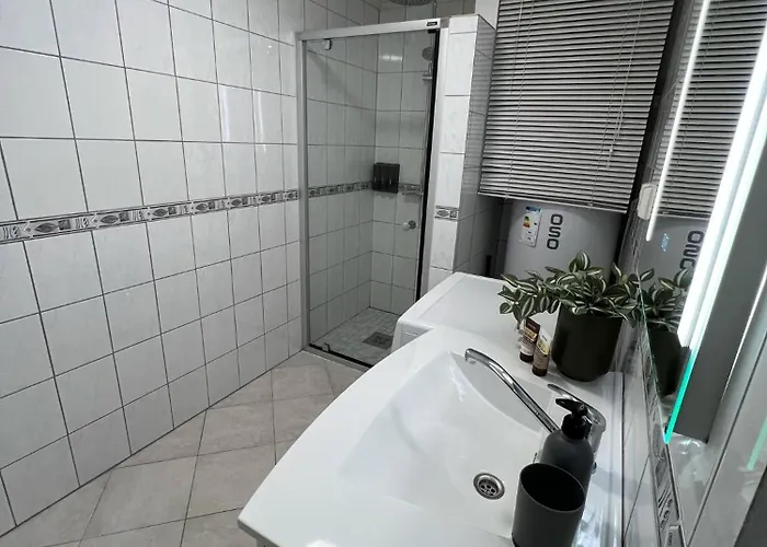 Appartement In Asane